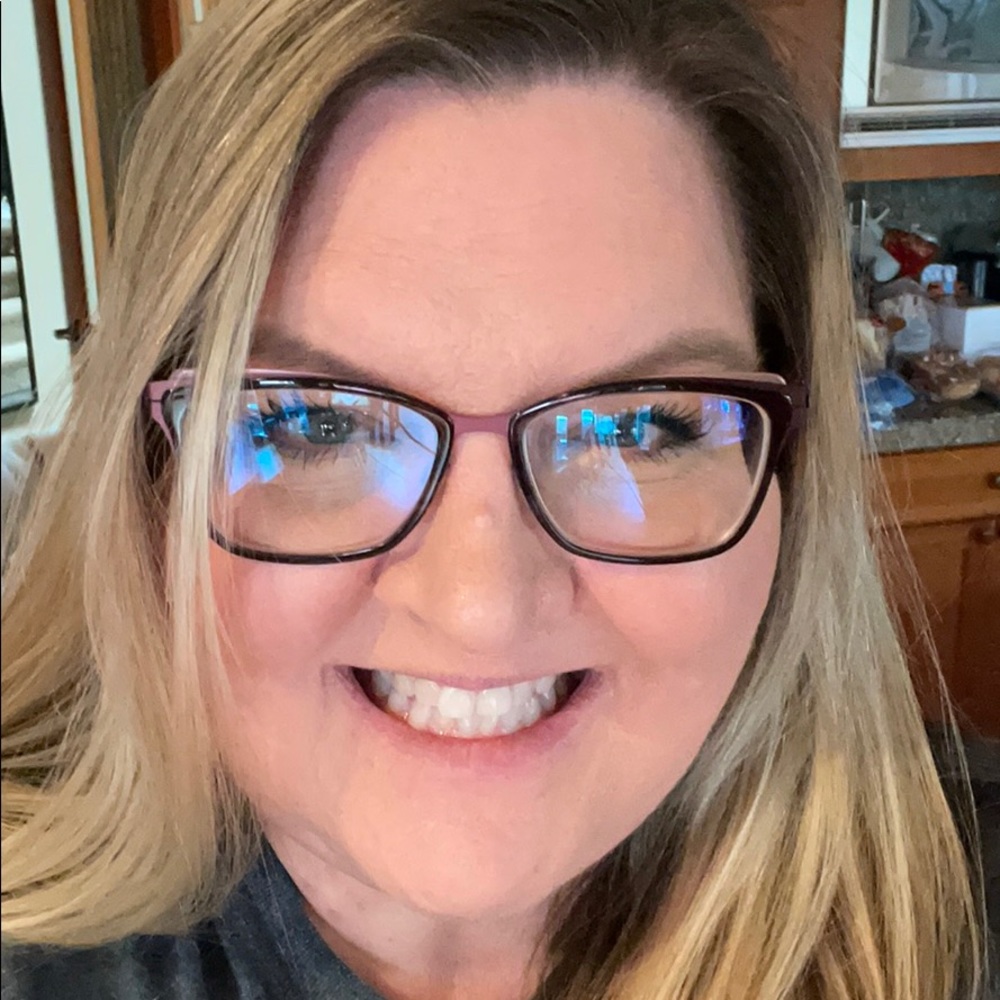 Meet your Posher, Christy